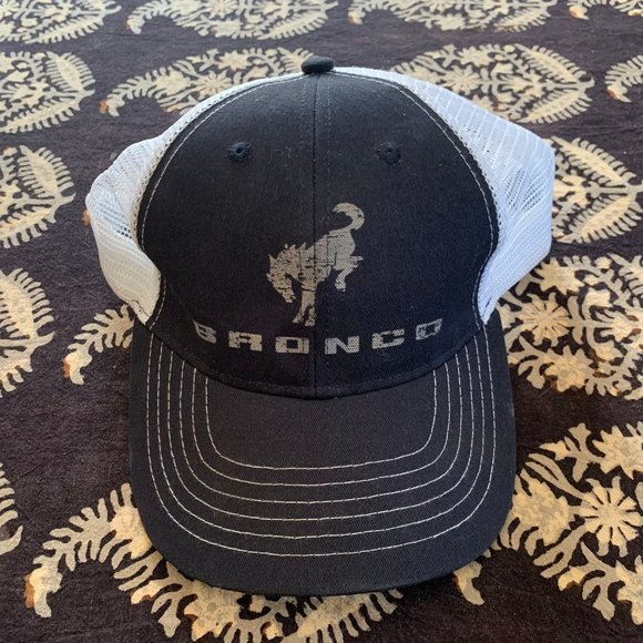 2021 Ford Bronco hat and flag combo - Picture 2 of 7